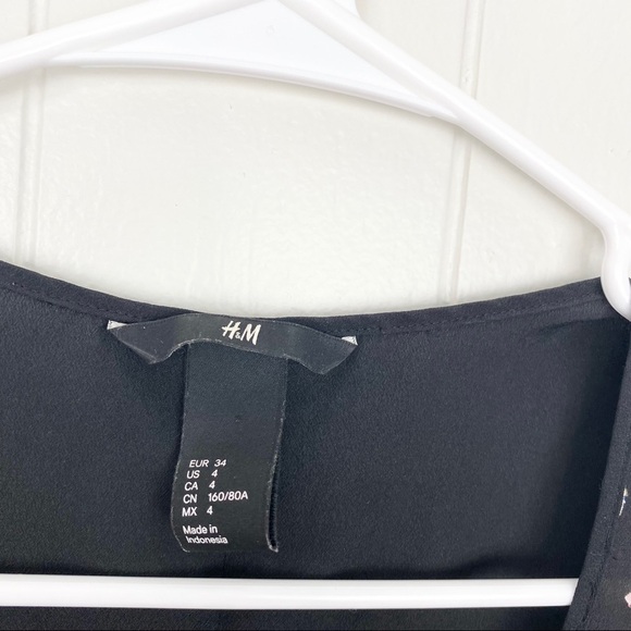 H&M |. Black and Snakeskin High Low Tank Top - Picture 4 of 5